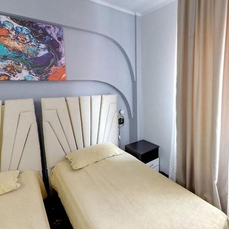 Hotel Duet Пітешть Екстер'єр фото